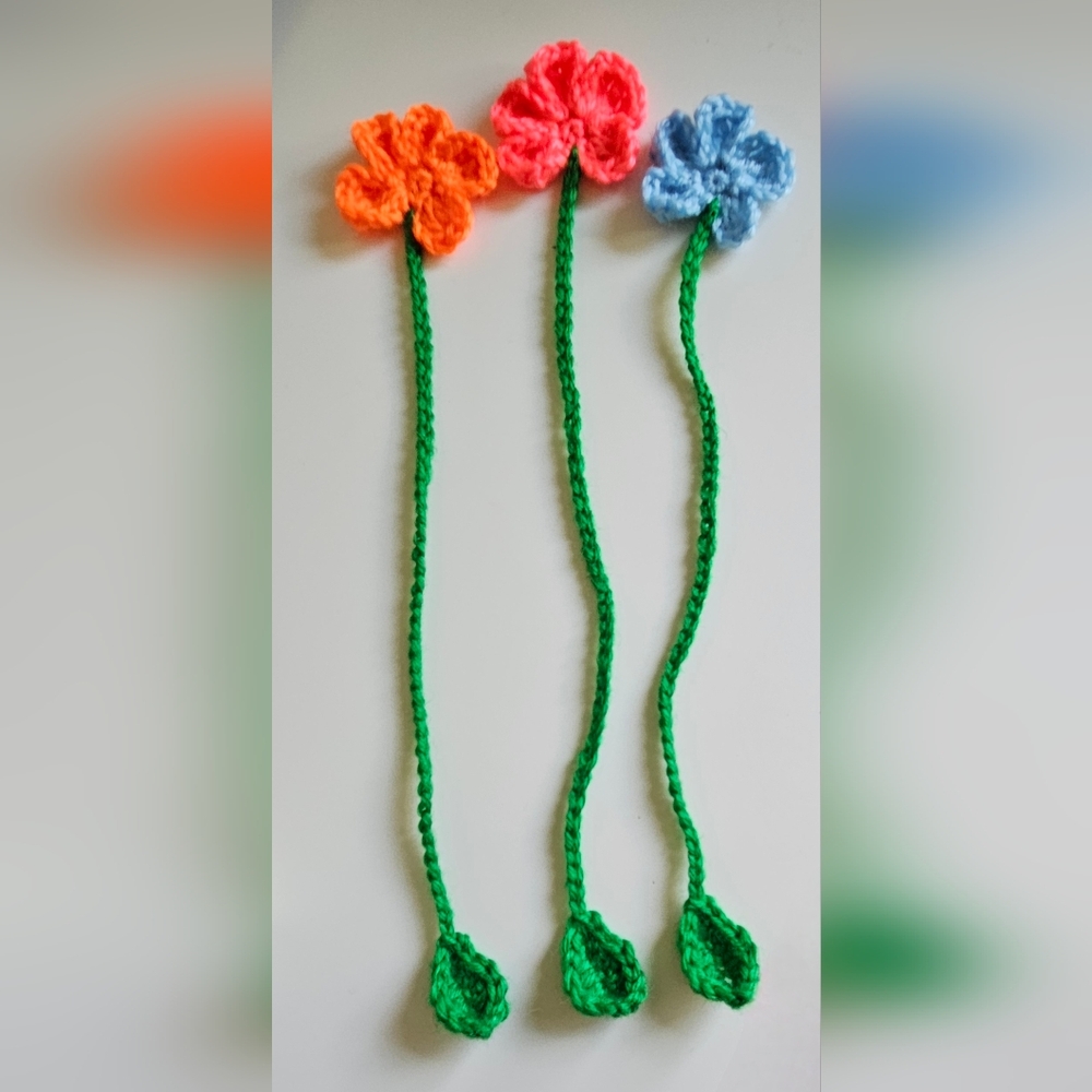 Crochet flower book mark